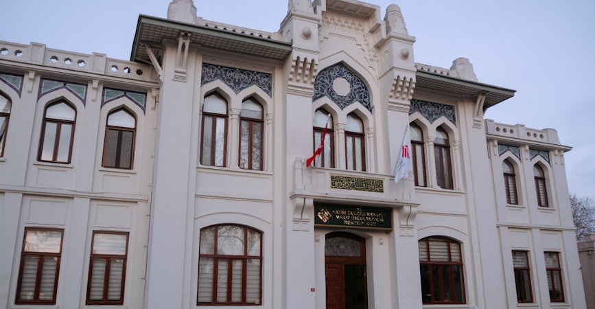 MEB-Egitim-Gorevlisi-Degerlendirme-ve-E-Sertifika-Sureci-Basladi-Detaylar-ve-Son-Tarihler-featured