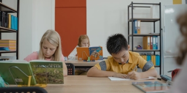 MEB-Ilkokullarda-Dijitalden-Kagida-Donuyor-Egitimin-Temelleri-Gucleniyor-featured