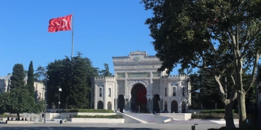 Universite-Basvurularinda-Rekor-Dusus-Nedenleri-Neler-featured