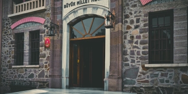 Egitim-Emekcilerinden-Meclis8217e-Yuz-Bin-Imza-Insanca-Ucret-ve-Adil-Emeklilik-featured