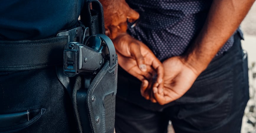 Ogretmeni-Tehdit-Eden-Sahis-Batman8217da-Silahiyla-Yakalandi-Tutuklandi-featured