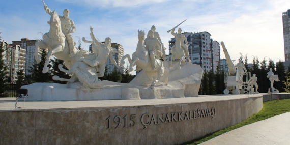 “Şüheda 1915” Biga’da Çanakkale Ruhunu Yeniden Canlandırdı