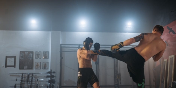 MSÜ Öğrencilerinden Kick Boks ve Hentbolda Çifte Başarı