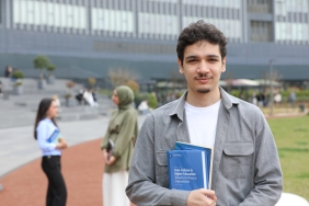 Universite-Personelinden-Hak-Talebi-Guclu-Egitim-Icin-Huzur-Sart-featured