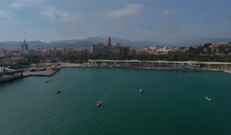 Velez-Malaga-Bir-Suru-Koyunun-Ordulara-Karsi-Sasirtici-Zaferi-featured