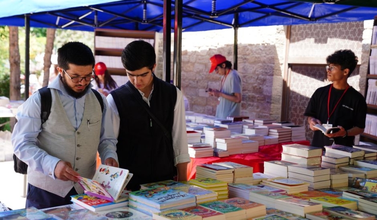 8.-Izmir-Kitap-Fuari-Kapilarini-Acti-Egitim-ve-Kultur-Bulusmasi-featured