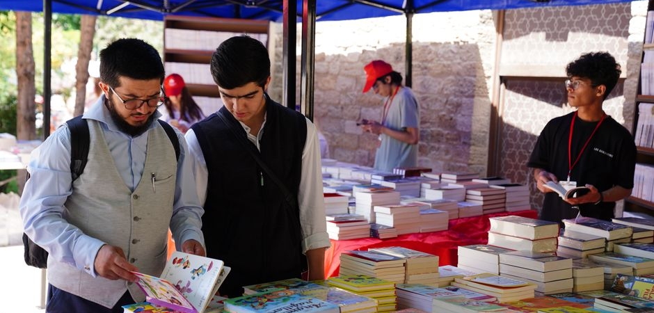 8.-Izmir-Kitap-Fuari-Kapilarini-Acti-Egitim-ve-Kultur-Bulusmasi-featured