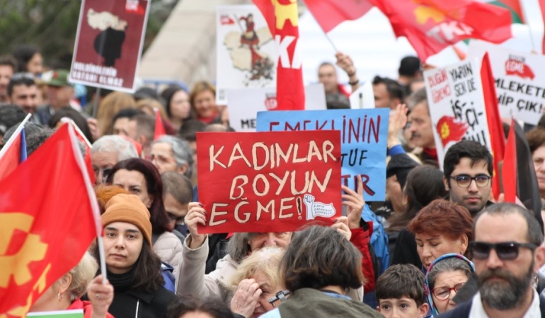 Eylul-Enflasyonu-Memur-ve-Emekli-Zammi-Icin-Kritik-Esigi-Asti-featured